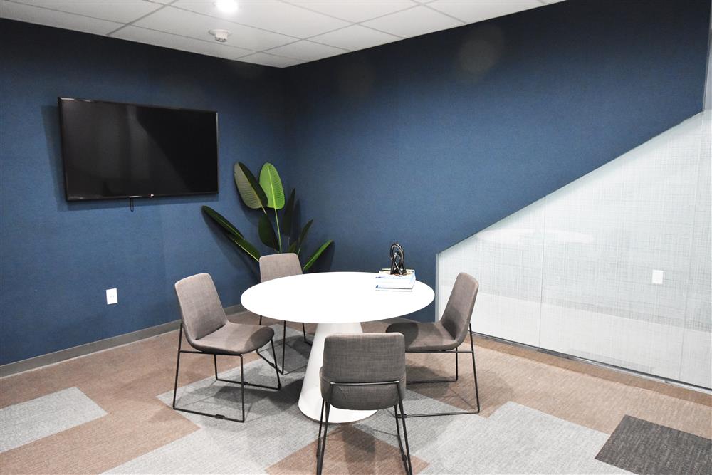 Interior images of Flexible office space at 2727 LBJ Freeway 7