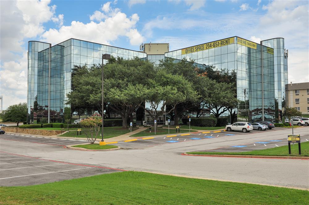 Interior images of Flexible office space at 4425 W. Airport Freeway 3