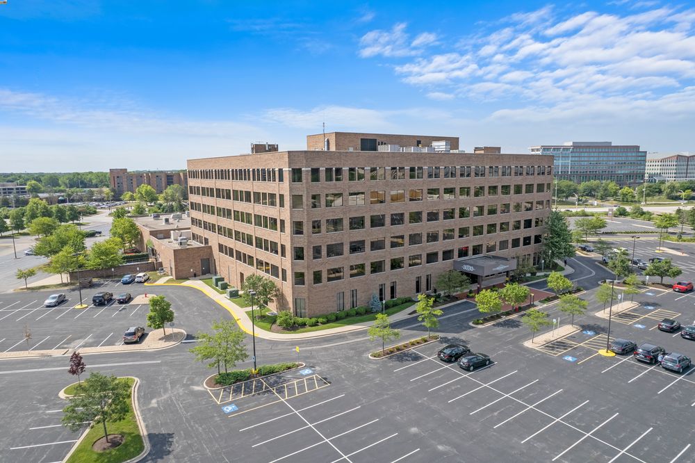 Interior images of Flexible office space at 3030 Warrenville Road 2