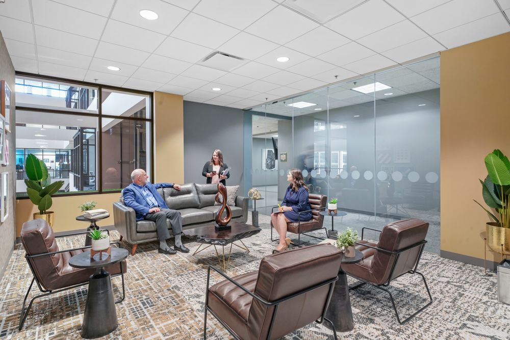 Interior images of Flexible office space at 3030 Warrenville Road 9