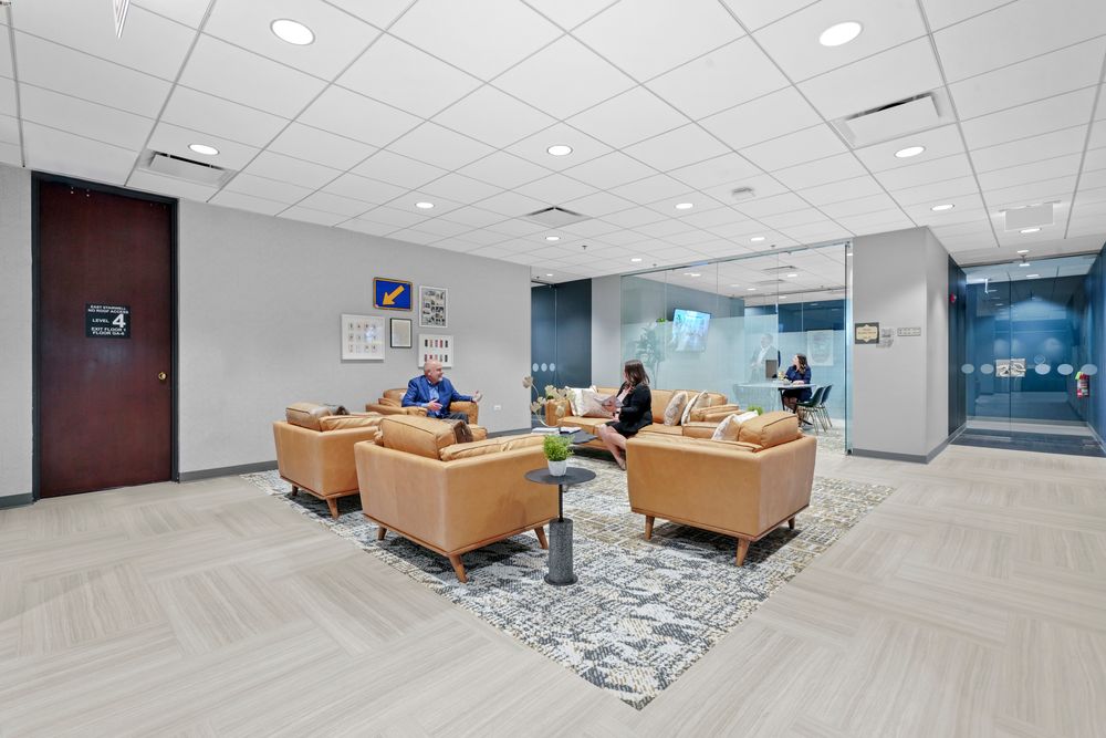 Interior images of Flexible office space at 3030 Warrenville Road 11
