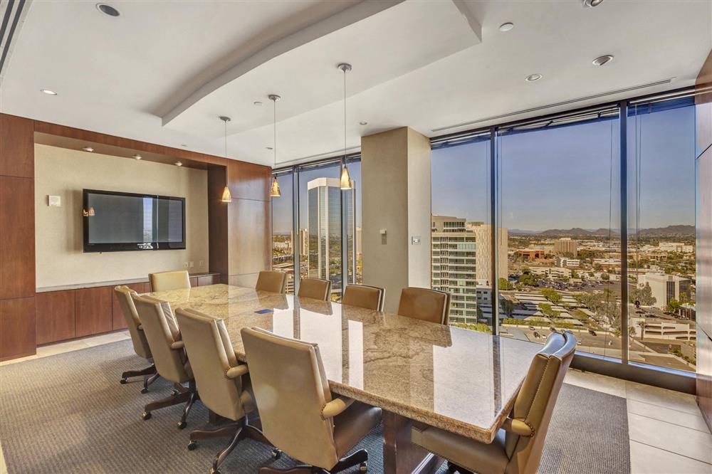 Interior images of Flexible office space at 3101-3111 N Central Avenue 1