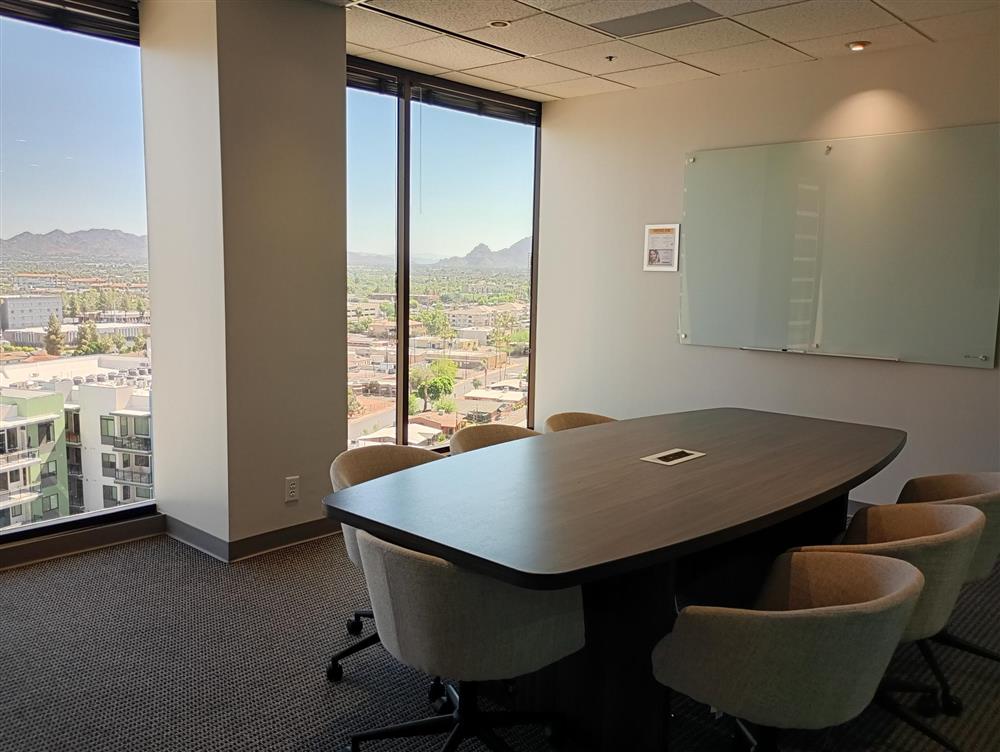 Interior images of Flexible office space at 3101-3111 N Central Avenue 10