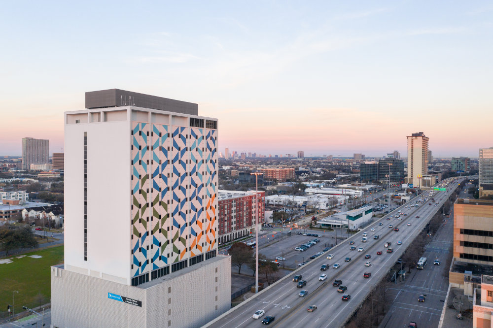 Interior images of Flexible office space at 2000 Crawford St 1