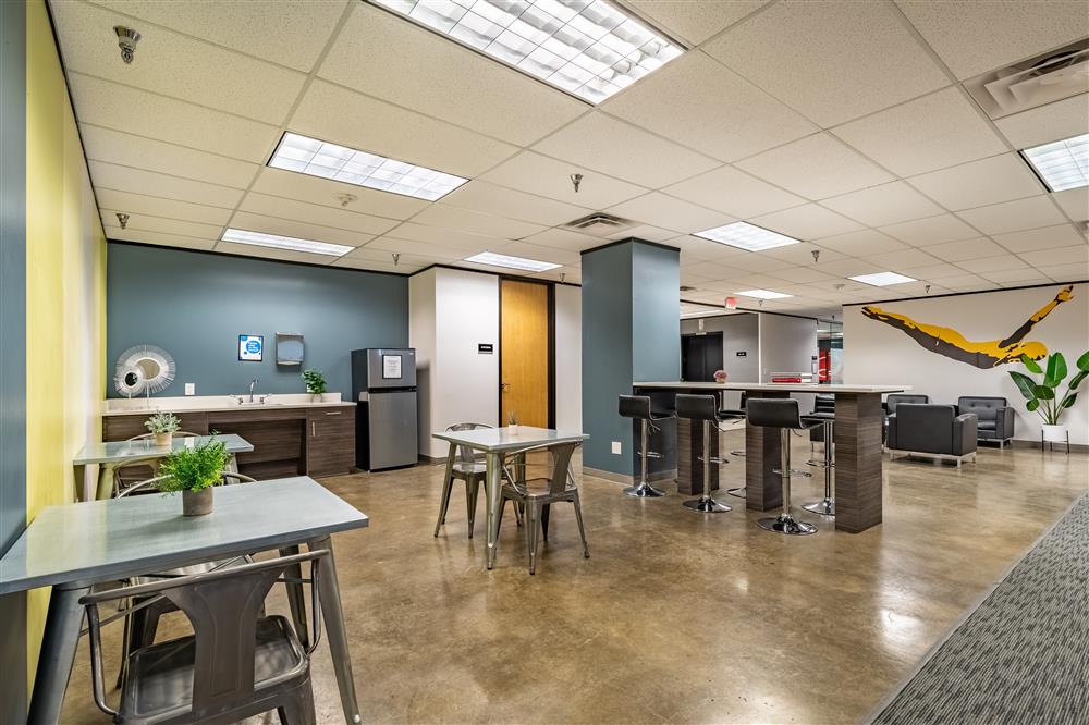 Interior images of Flexible office space at 8330-8360 Lyndon B Johnson Fwy 1