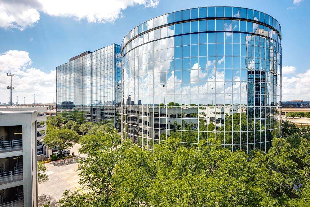 Interior images of Flexible office space at 8330-8360 Lyndon B Johnson Fwy 2