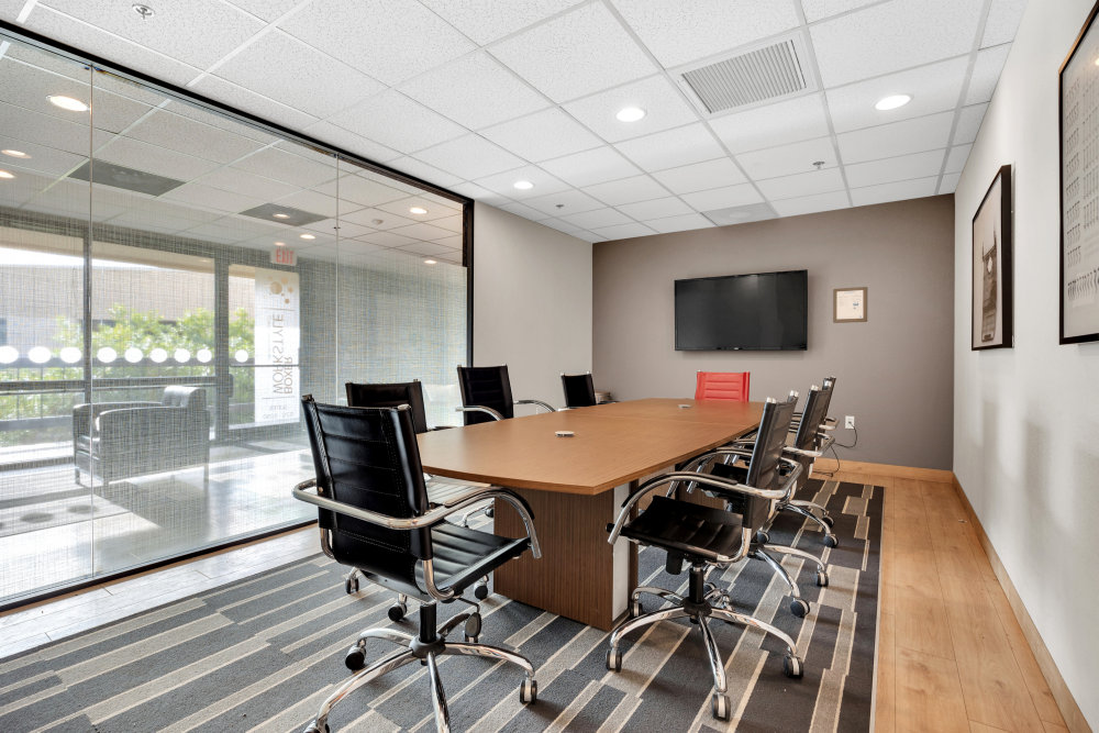 Interior images of Flexible office space at 11225 North 28th Drive 8