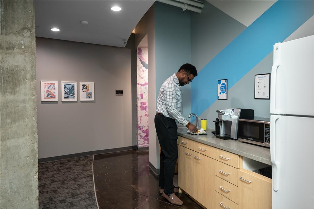 Interior images of Flexible office space at 10100 North Central Expressway 9