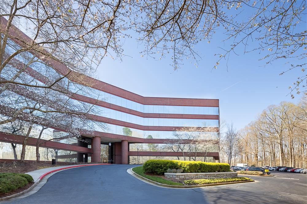 Interior images of Flexible office space at 3295 River Exchange Drive 3
