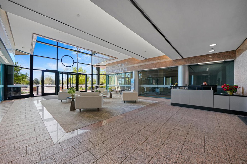 Interior images of Flexible office space at 1750 E. Golf Road 4