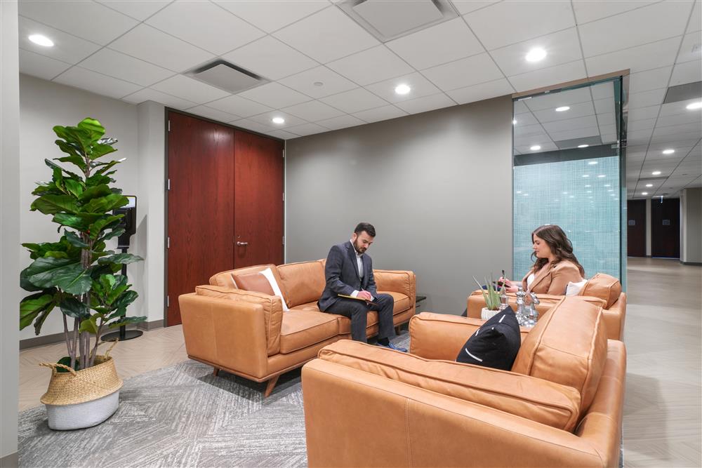 Interior images of Flexible office space at 1750 E. Golf Road 9