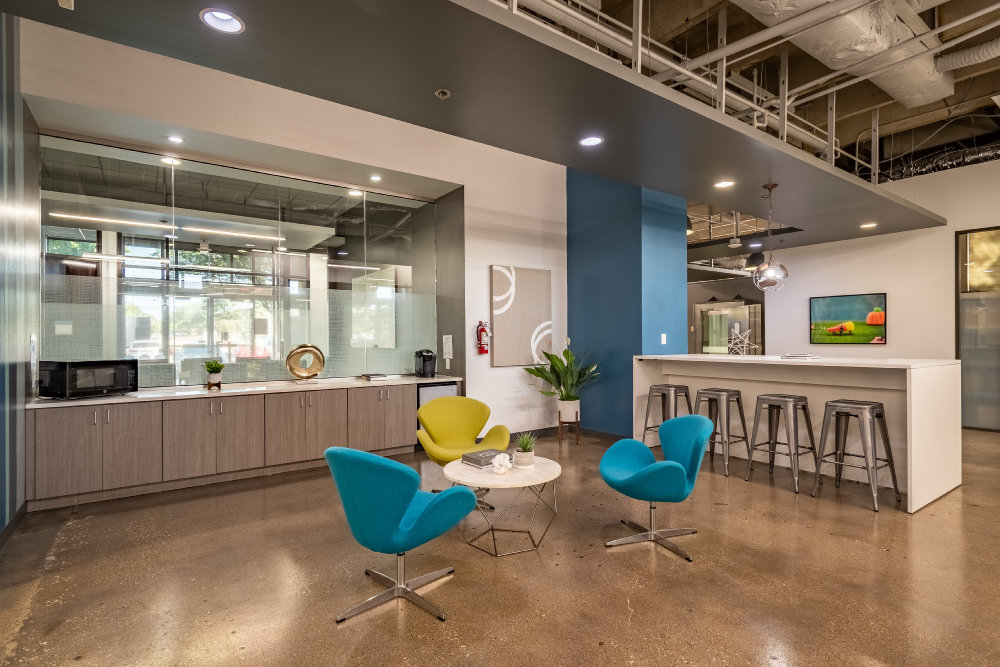 Interior images of Flexible office space at 4100 Spring Valley Rd 1