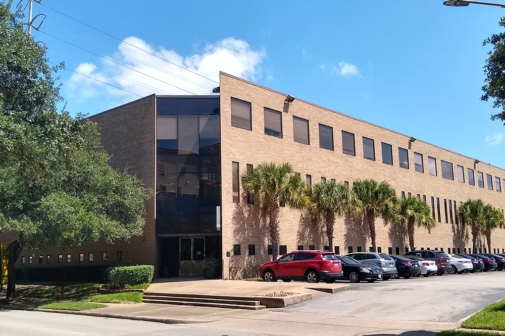 Interior images of Flexible office space at 4101 Greenbriar Dr 1