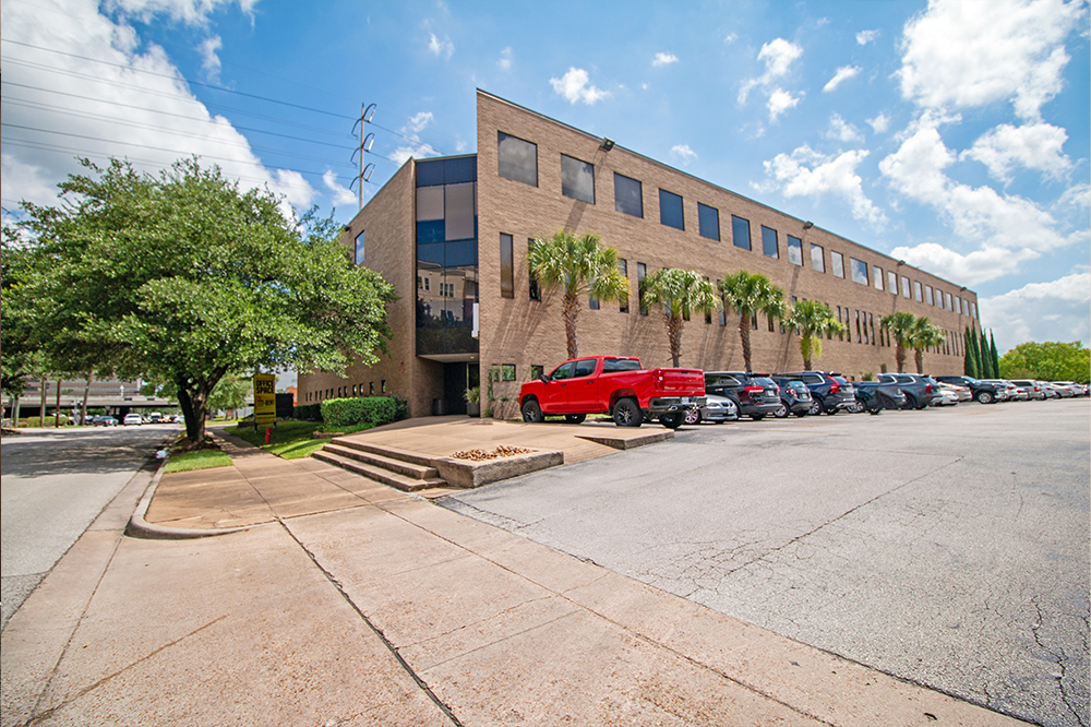 Interior images of Flexible office space at 4101 Greenbriar Dr 2