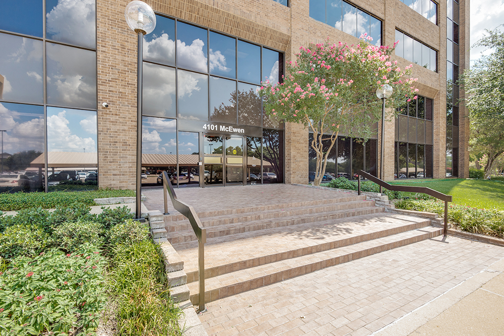 Interior images of Flexible office space at 4101 McEwen 2