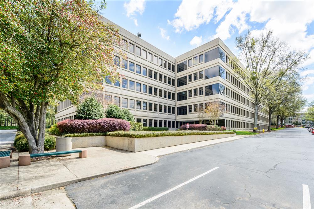 Interior images of Flexible office space at 2295 Parklake Drive 1